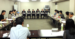 モニター会議
